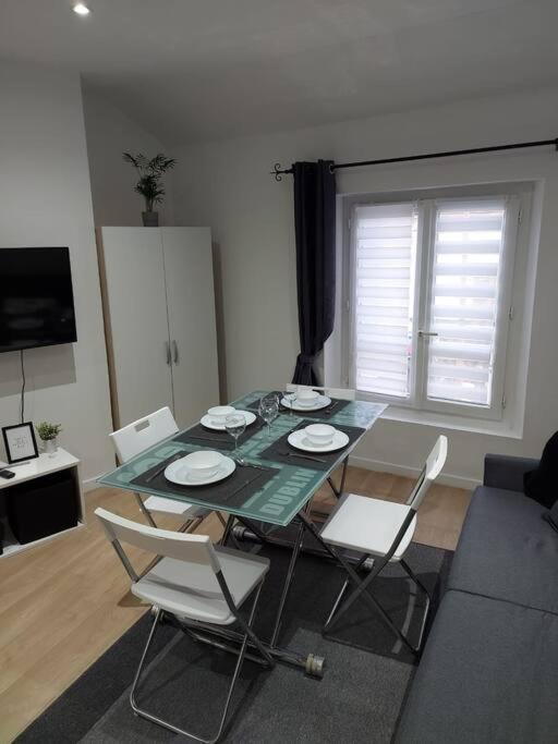 Smart House Airport Cdg, Asterix Appartement Louvres Buitenkant foto