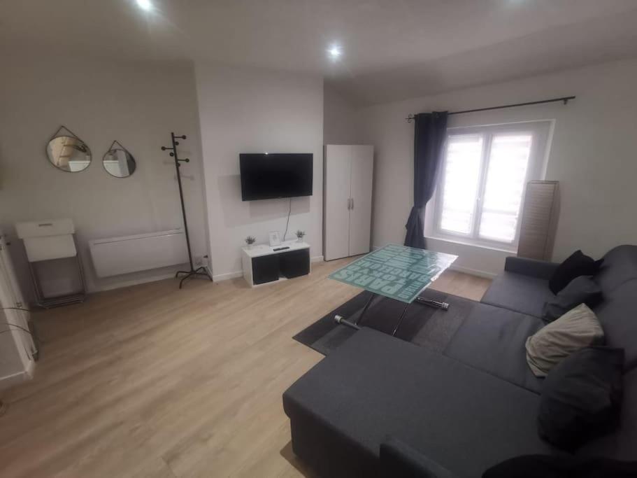 Smart House Airport Cdg, Asterix Appartement Louvres Buitenkant foto