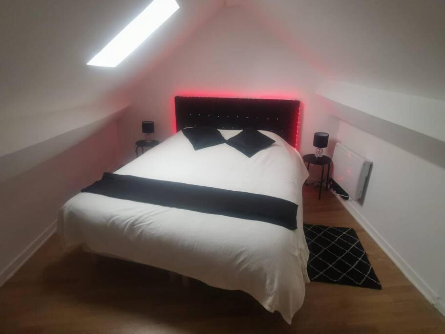Smart House Airport Cdg, Asterix Appartement Louvres Buitenkant foto