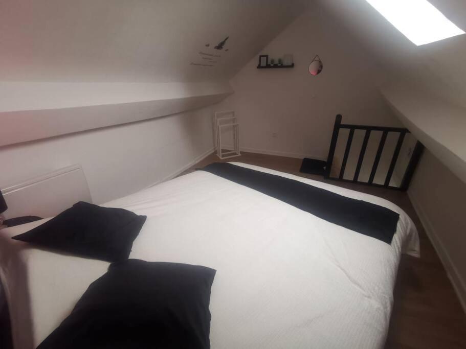 Smart House Airport Cdg, Asterix Appartement Louvres Buitenkant foto